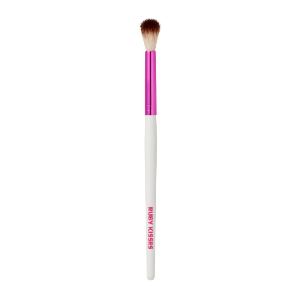 KISS Ruby Kisses Tapered Eyeshadow Makeup Brush