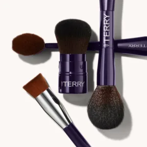 Retractable Kabuki Brush 2 scaled 1.jpg