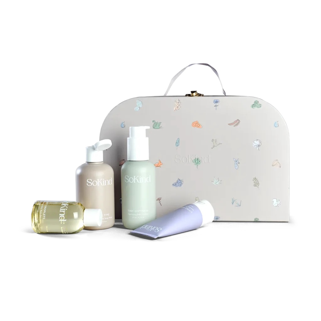 SoKind Baby Skin Care Kit, Shampo & Kroppsvask + Badeolje + Bodylotion + Bleiebalm