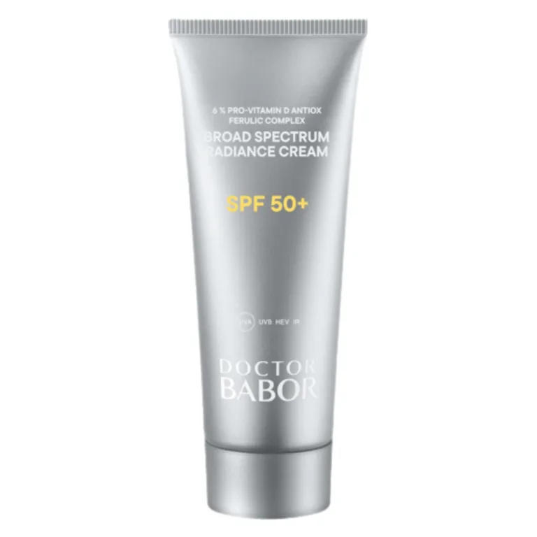 Solar Defense Radiance Cream Redigert 1.jpg